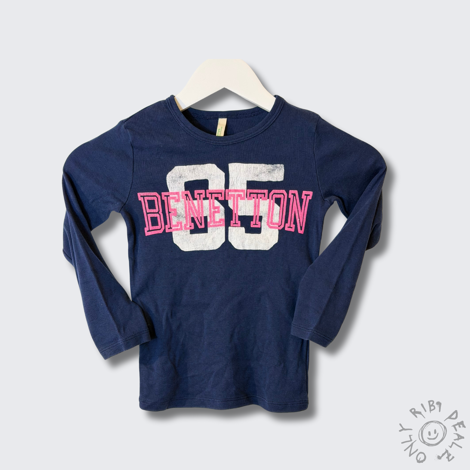 Benetton Mädchen Langarmshirt – Marineblau – Größe 110 – Print „BENETTON 65“ – Zustand 9/10