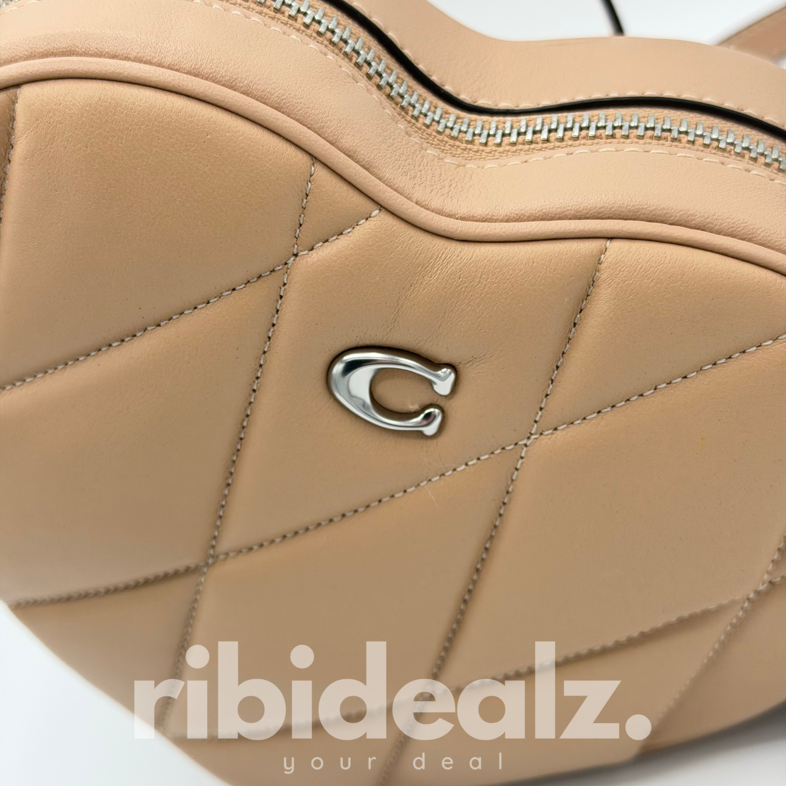 Coach Heart Bag aus Nappaleder Gelb - Crossbody Tasche mit Reißverschluss - Neu