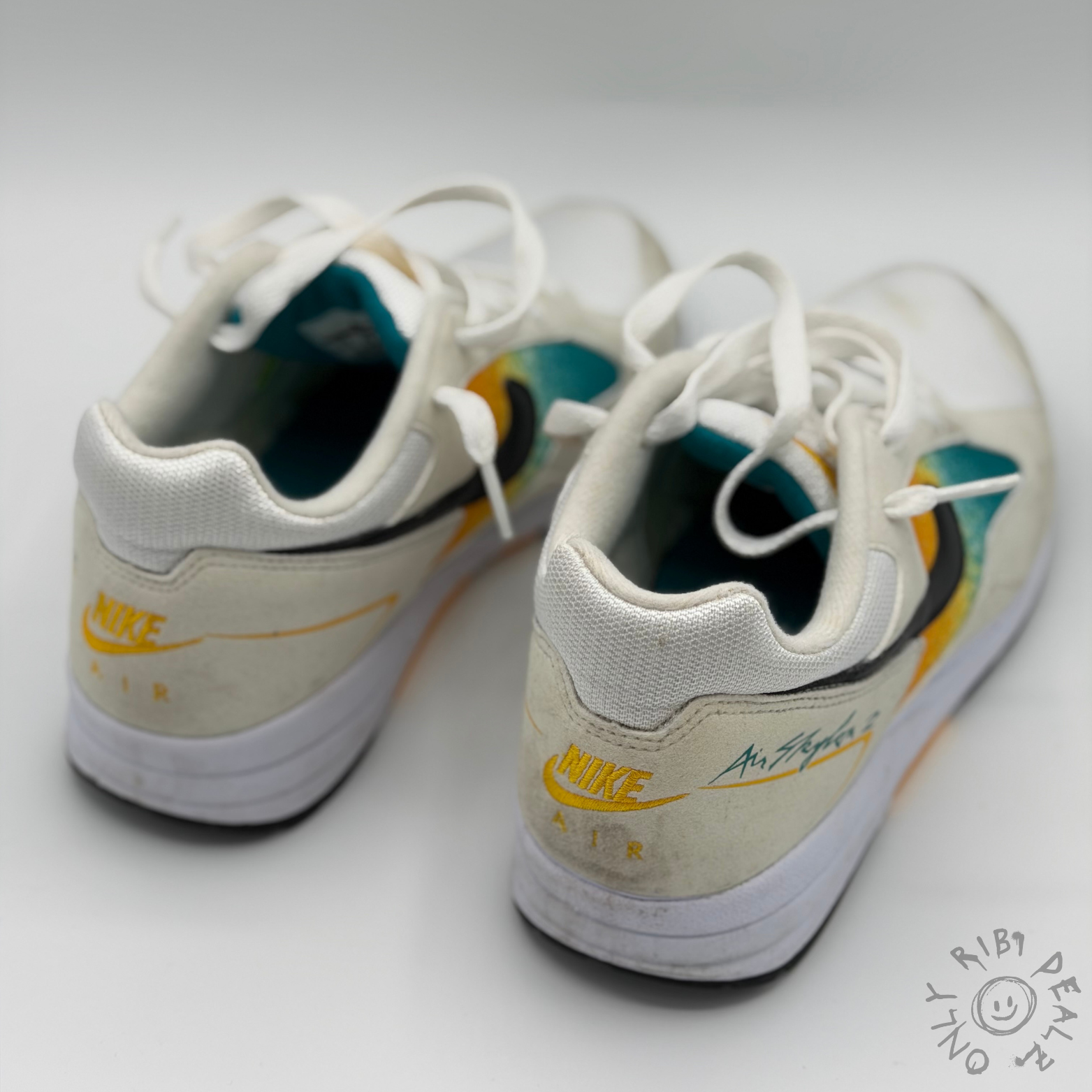 Nike Air Vintage Runner – Weiß / Teal / Gelb (40.5)